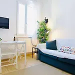 Bright Studio Flat In Oltrarno