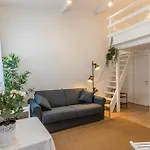 Bright Studio Flat In Oltrarno